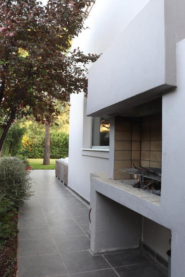 Virna S Home Schinias Exterior photo